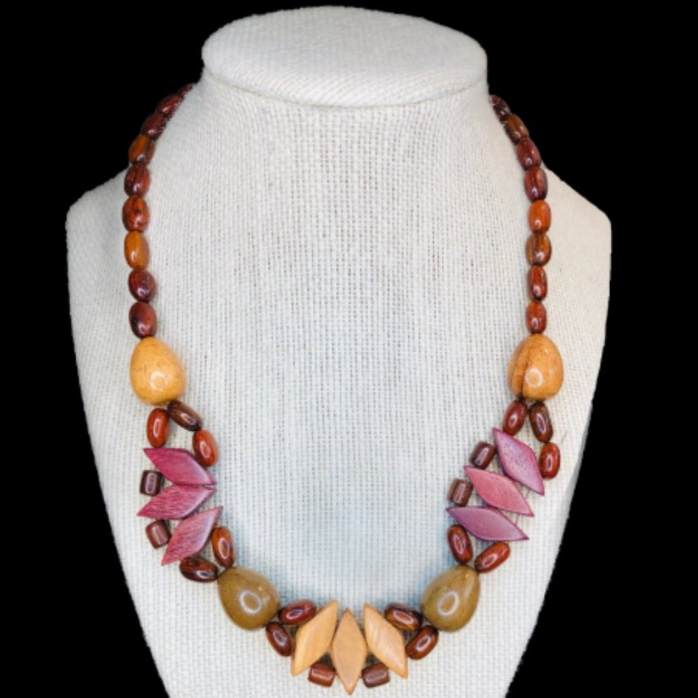Wooden necklace Hand made from Costa Rica